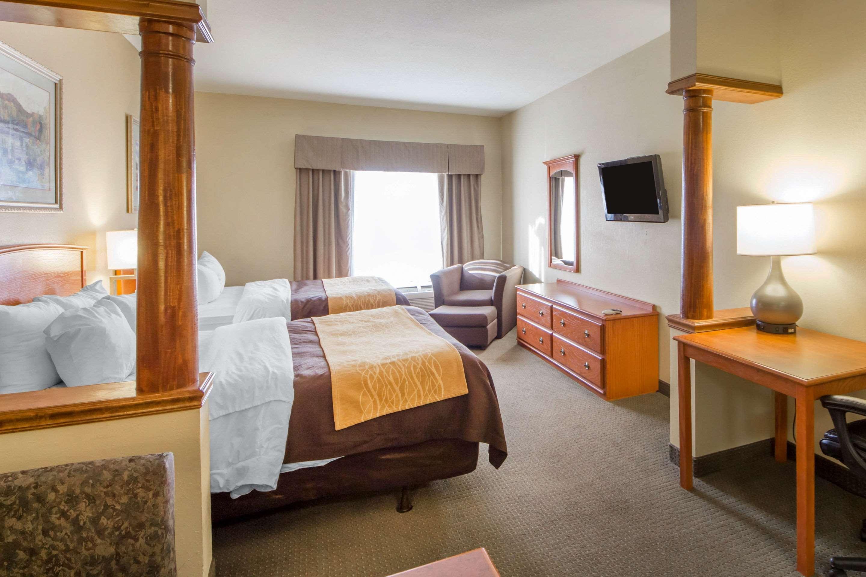 Quality Inn & Suites Midamerica Industrial Park Area Pryor Creek Экстерьер фото