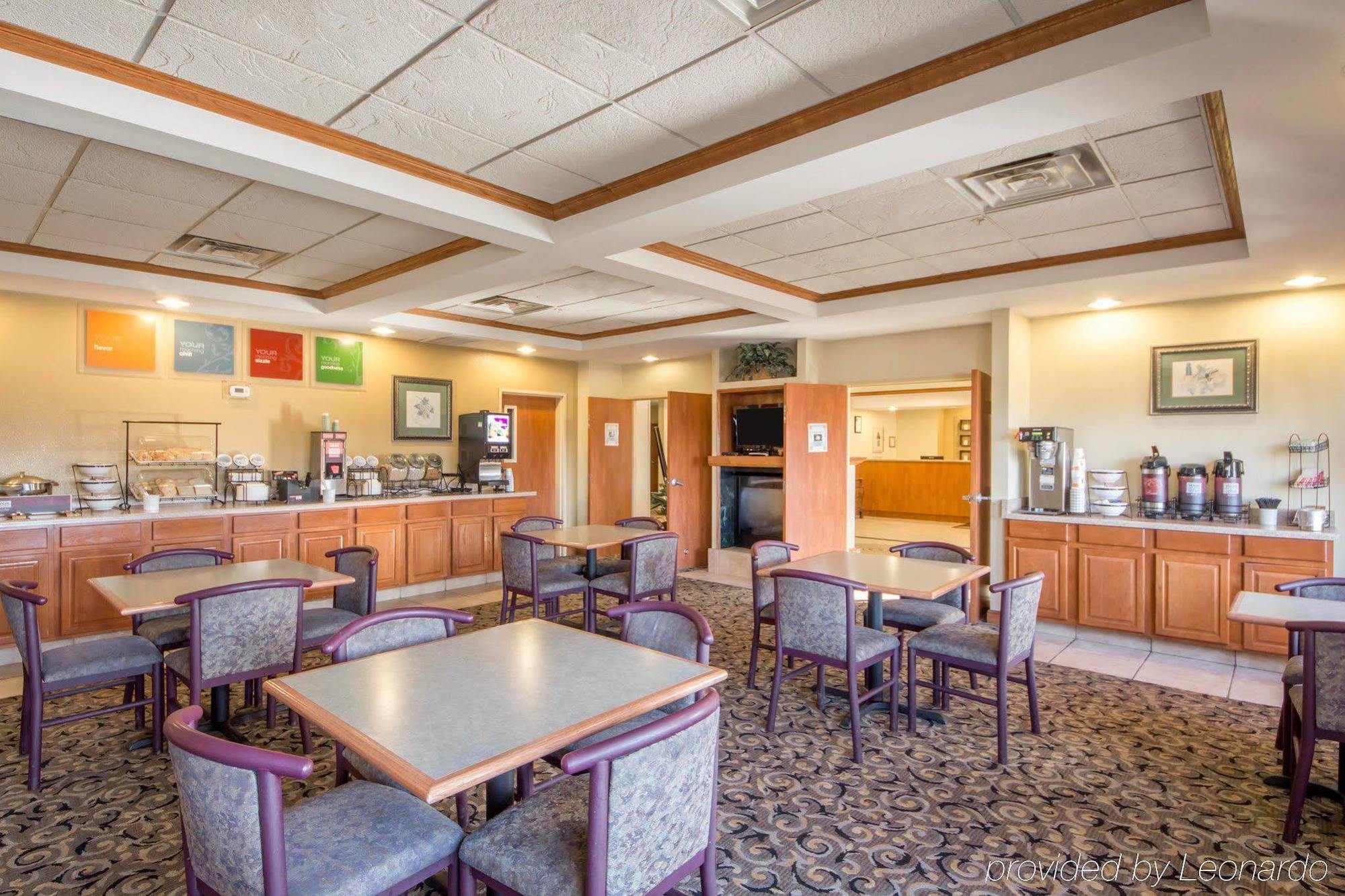 Quality Inn & Suites Midamerica Industrial Park Area Pryor Creek Экстерьер фото