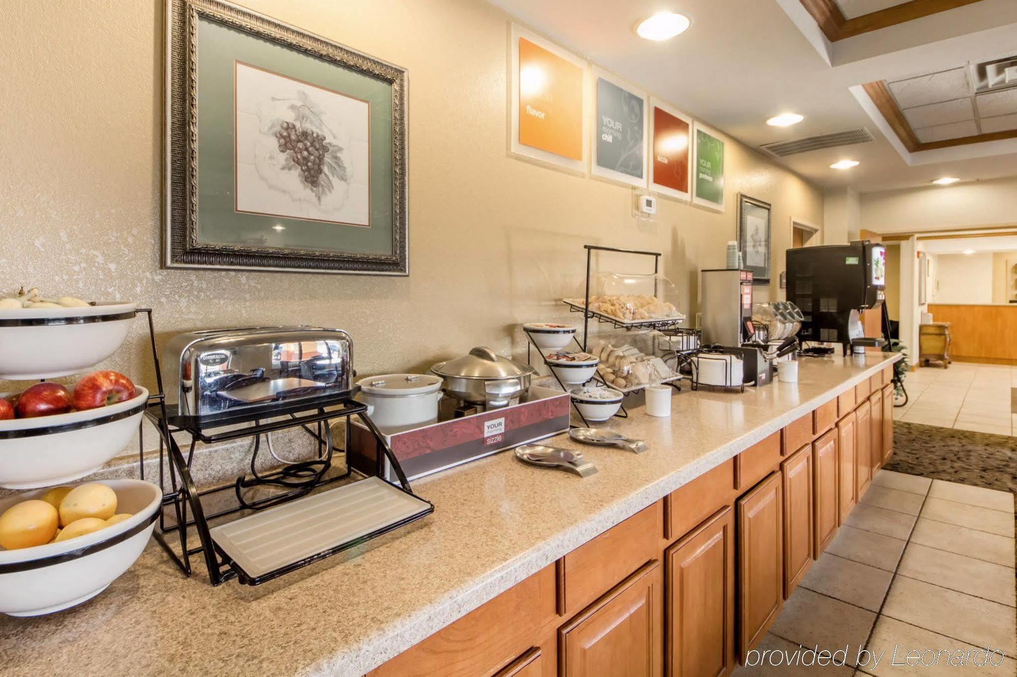 Quality Inn & Suites Midamerica Industrial Park Area Pryor Creek Экстерьер фото